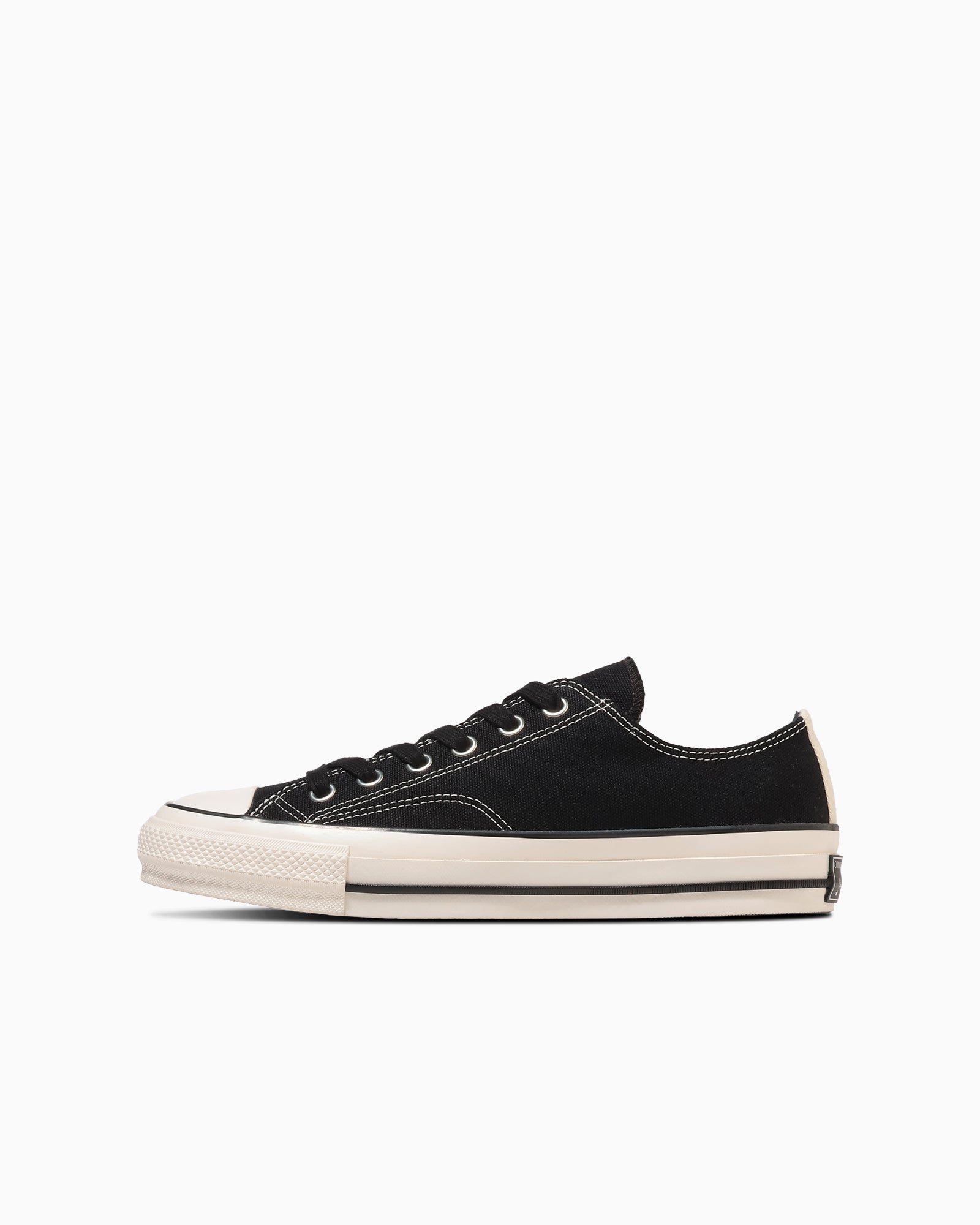 CHUCK TAYLOR CANVAS OX (ブラック)– コンバース オンライン ショップ | CONVERSE ONLINE SHOP