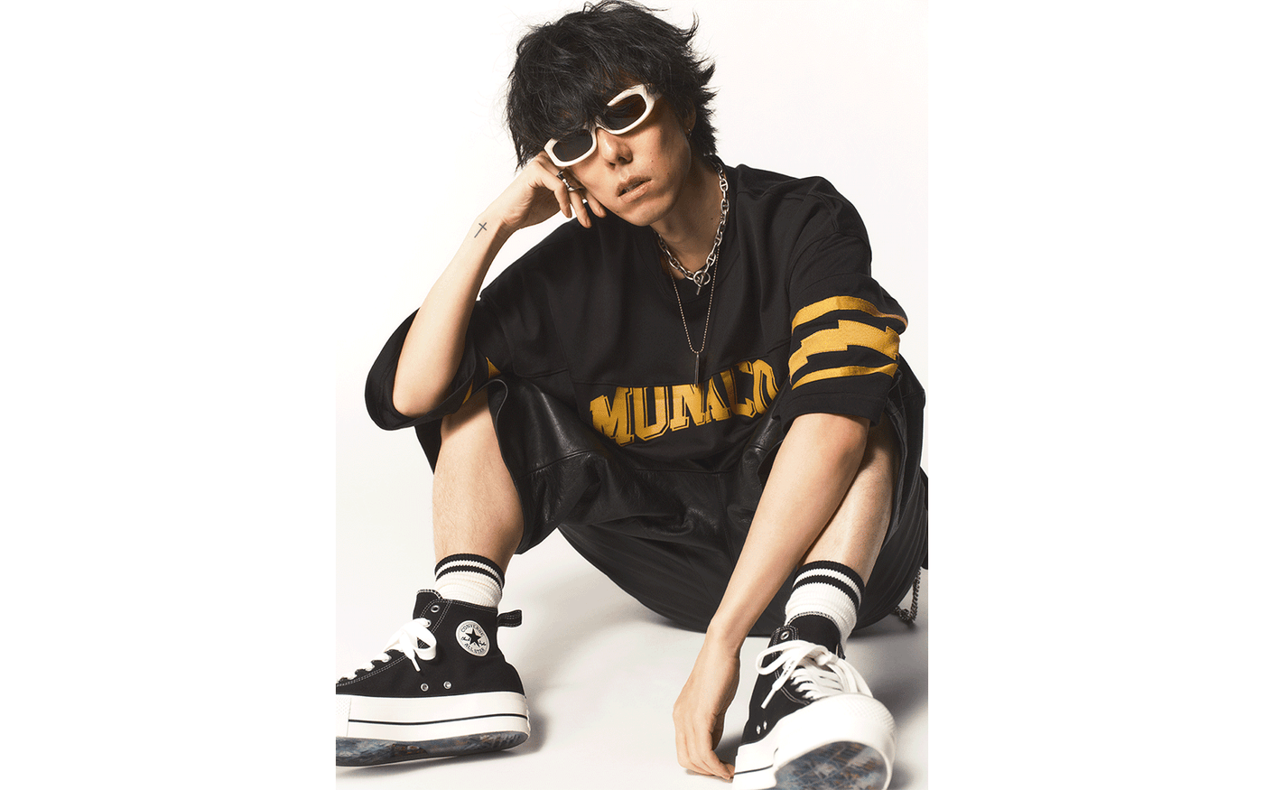 「atmos」× 「RADWIMPS」×「CONVERSE」トリプルコラボレーションモデルが発売