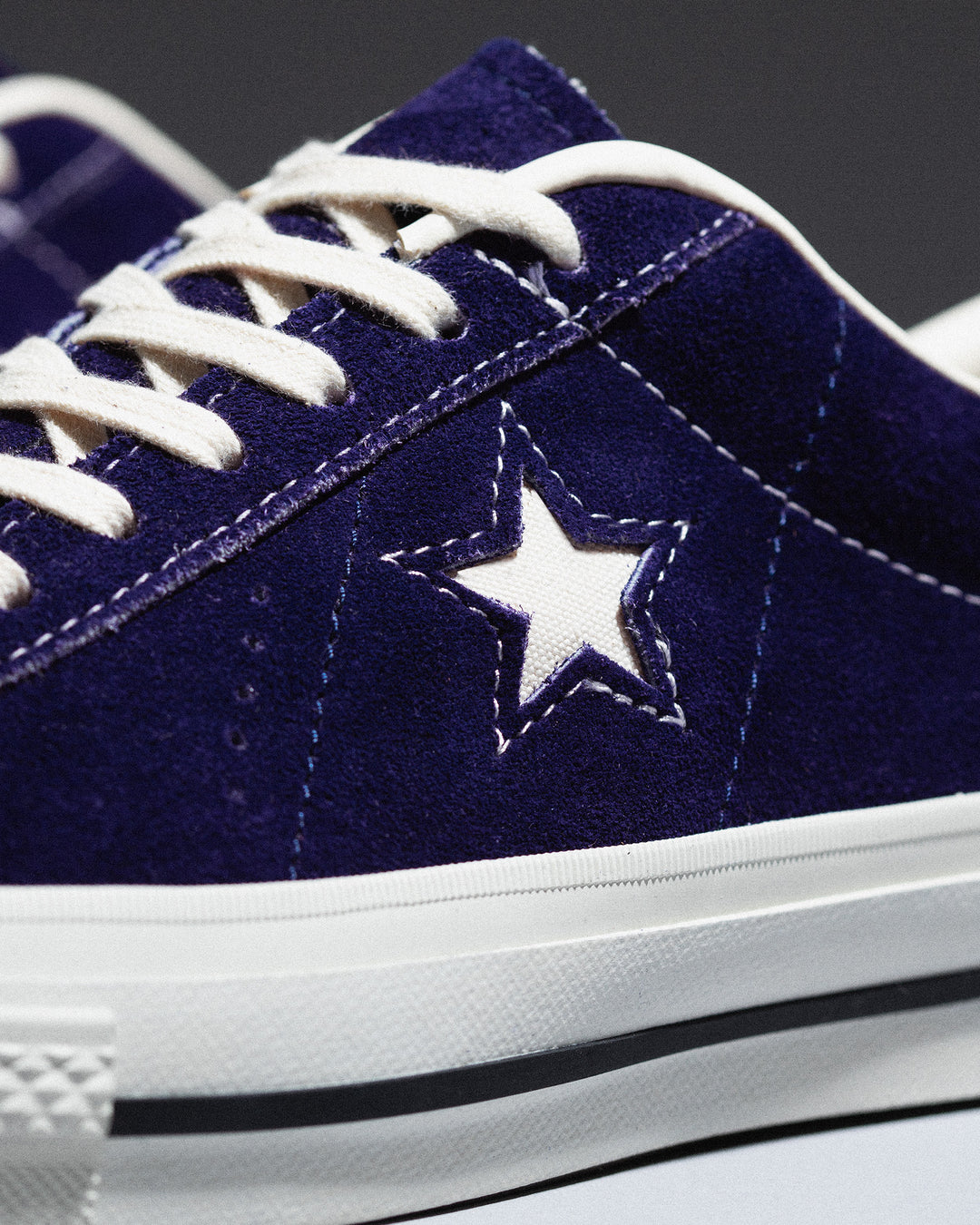 永久定番コンバースの歴史【絶版】Legends of CONVERSE Amazon.co.jp: 永久定番コンバース: スニーカーの20世紀遺産にして21