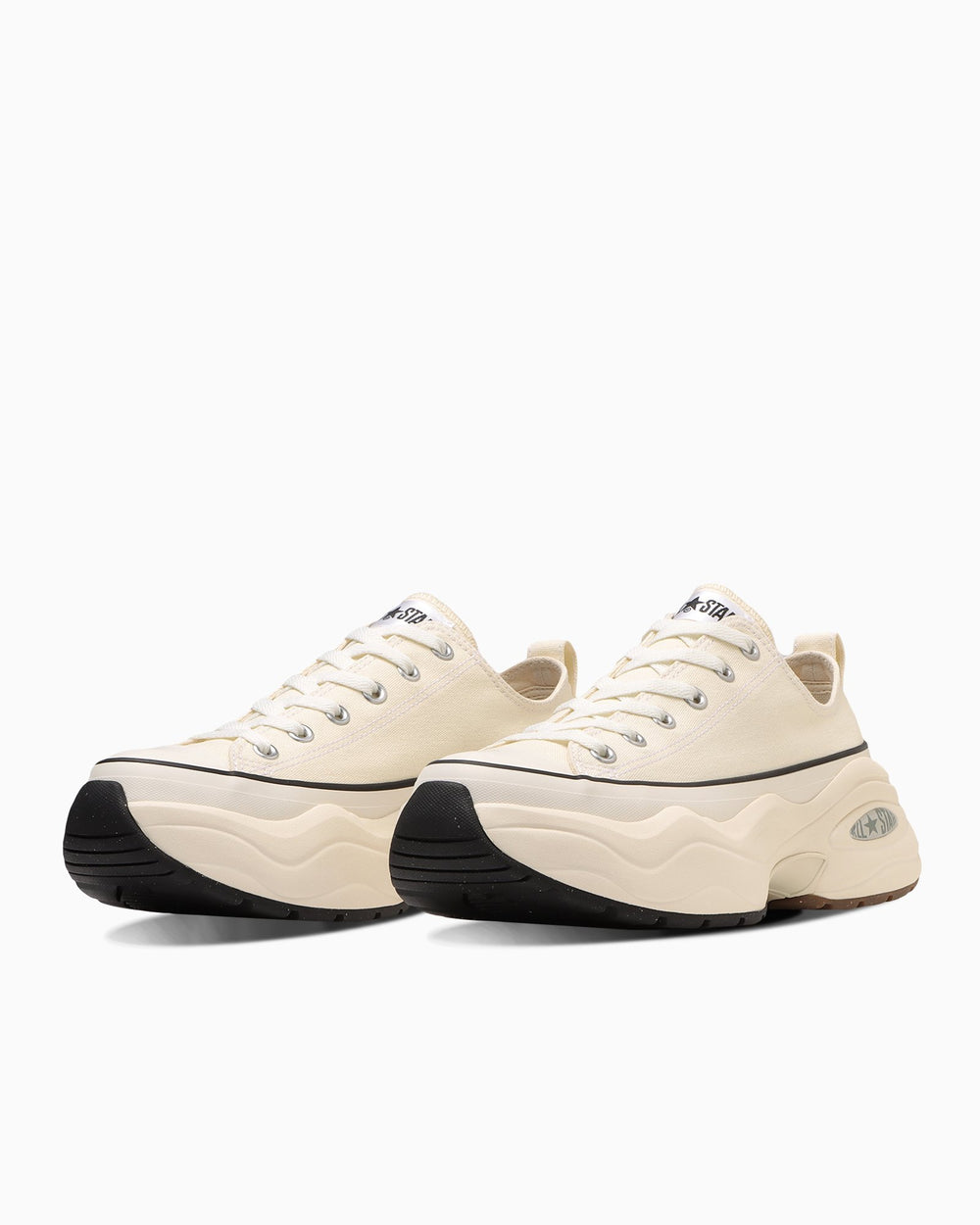 完売必須 大人気 コンバース オールスター SURGETRAINER HI OX 完売必須 大人気 コンバース オールスター SURGETRAINER HI