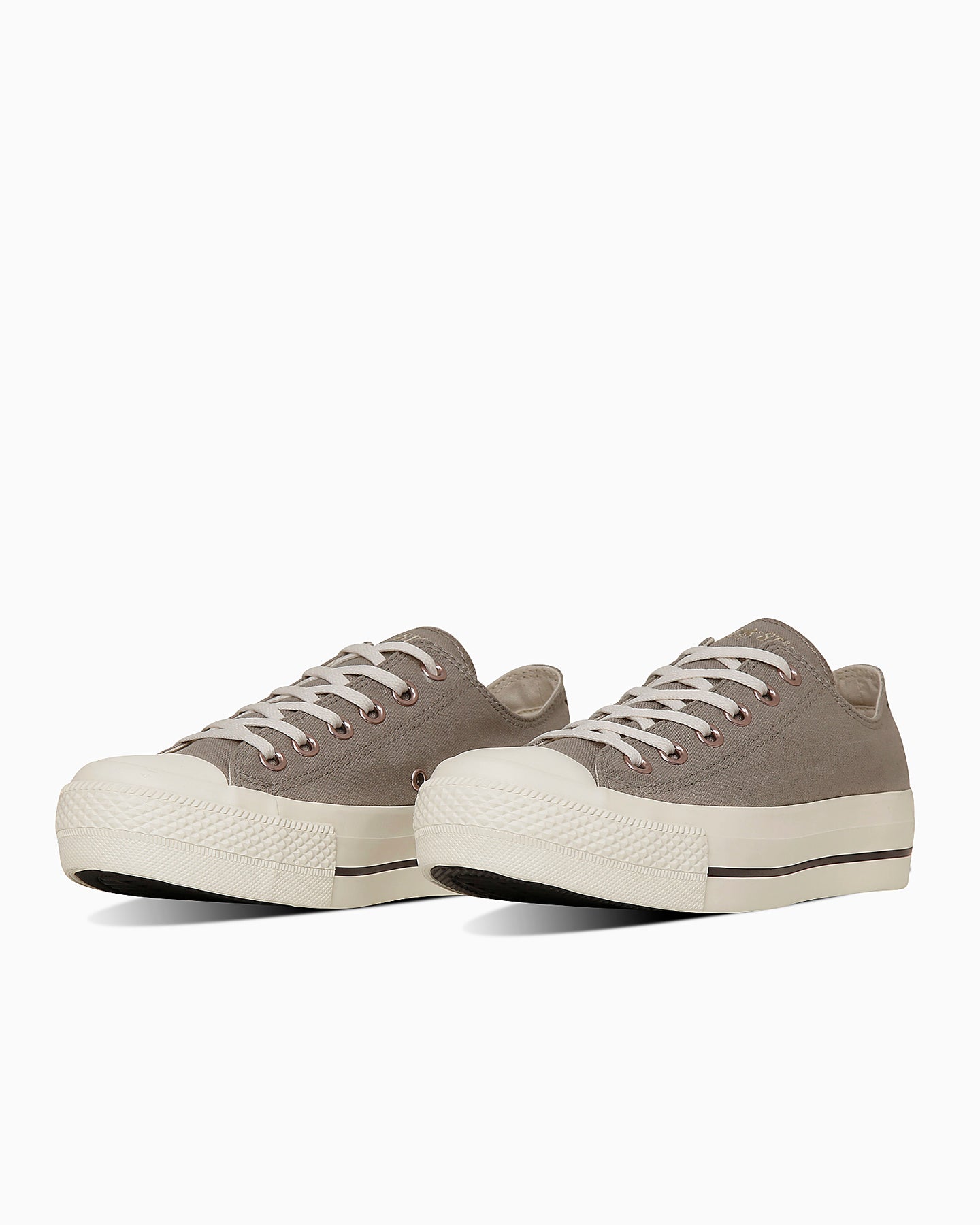 Converse Image 2