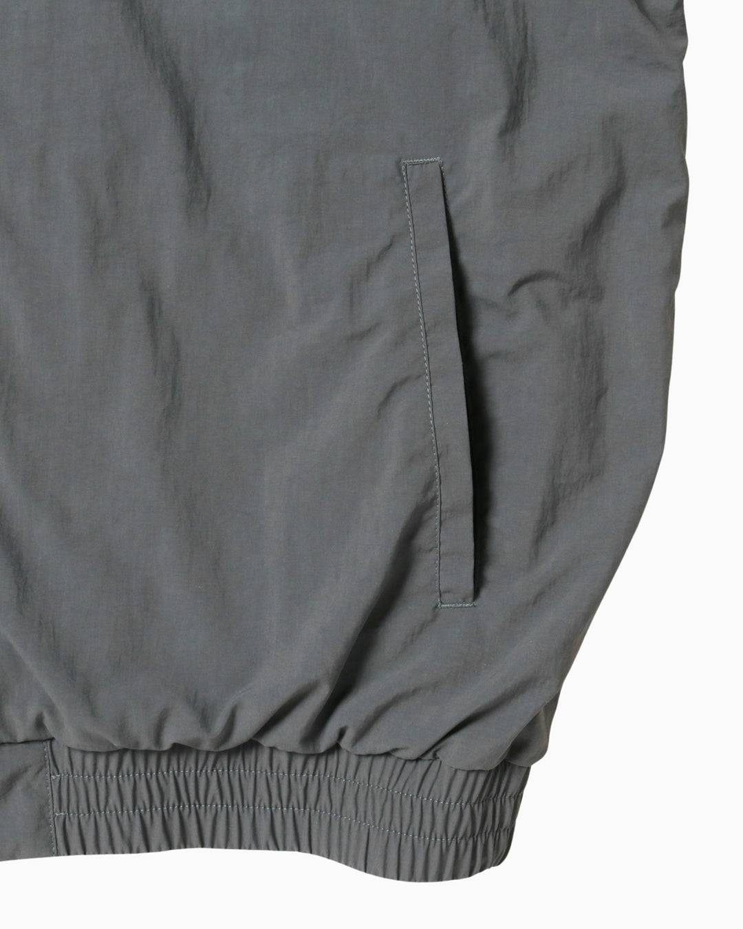 GROUND TRICK グレー ナイロンジャケット GROUND TRICK グレー ナイロンジャケット ナイロンジャケット