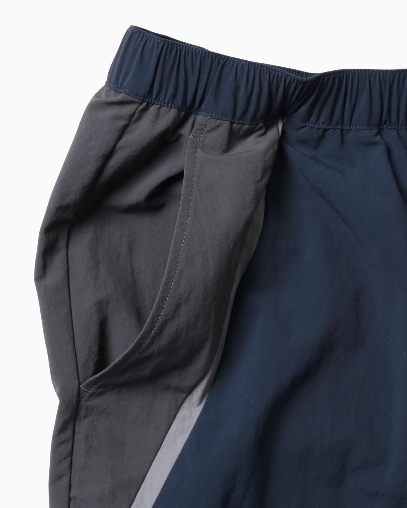 COLOR BLOCK WOVEN PANTS
