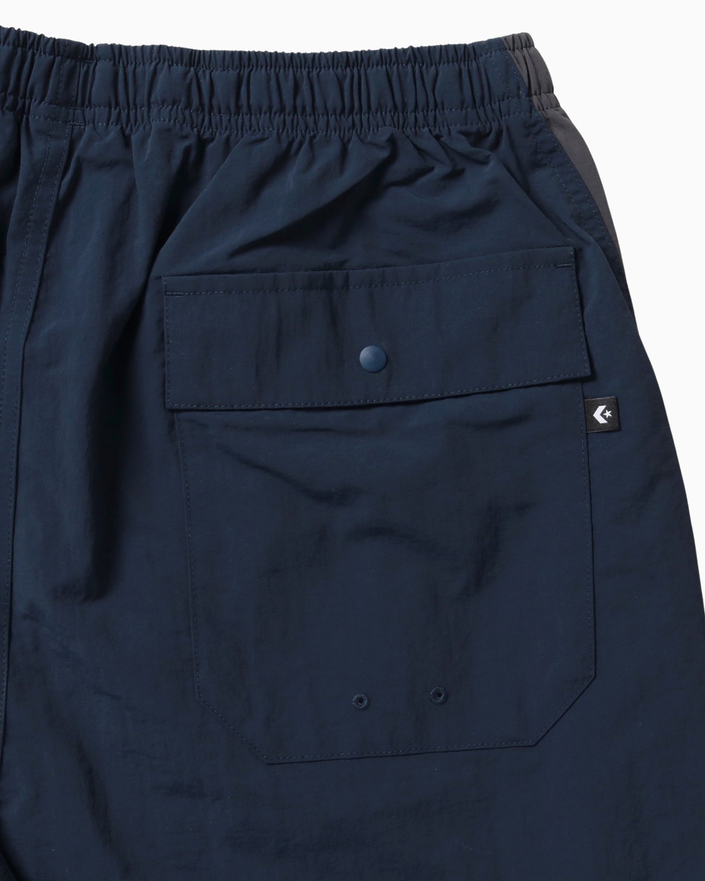 COLOR BLOCK WOVEN SHORTS