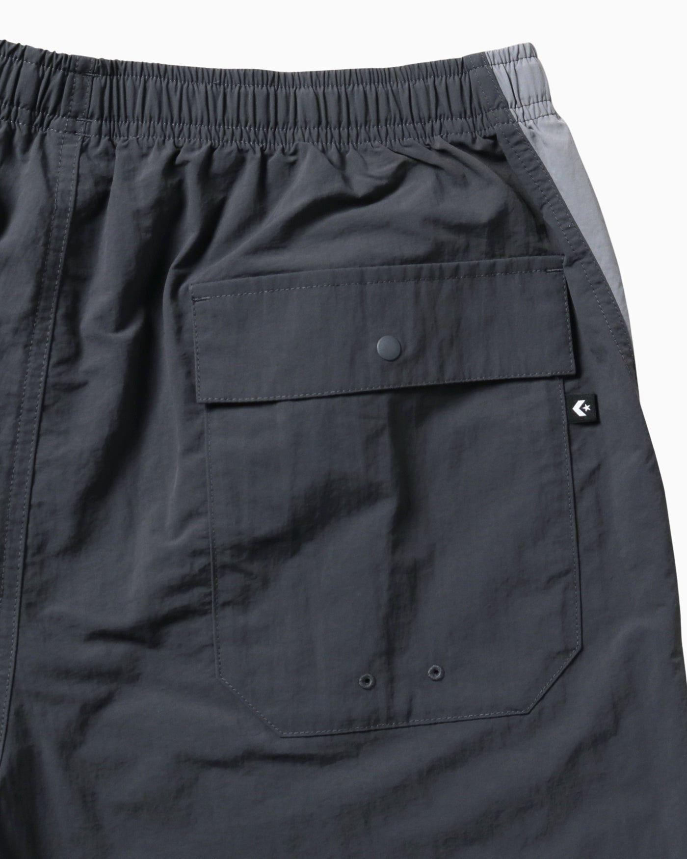 COLOR BLOCK WOVEN SHORTS