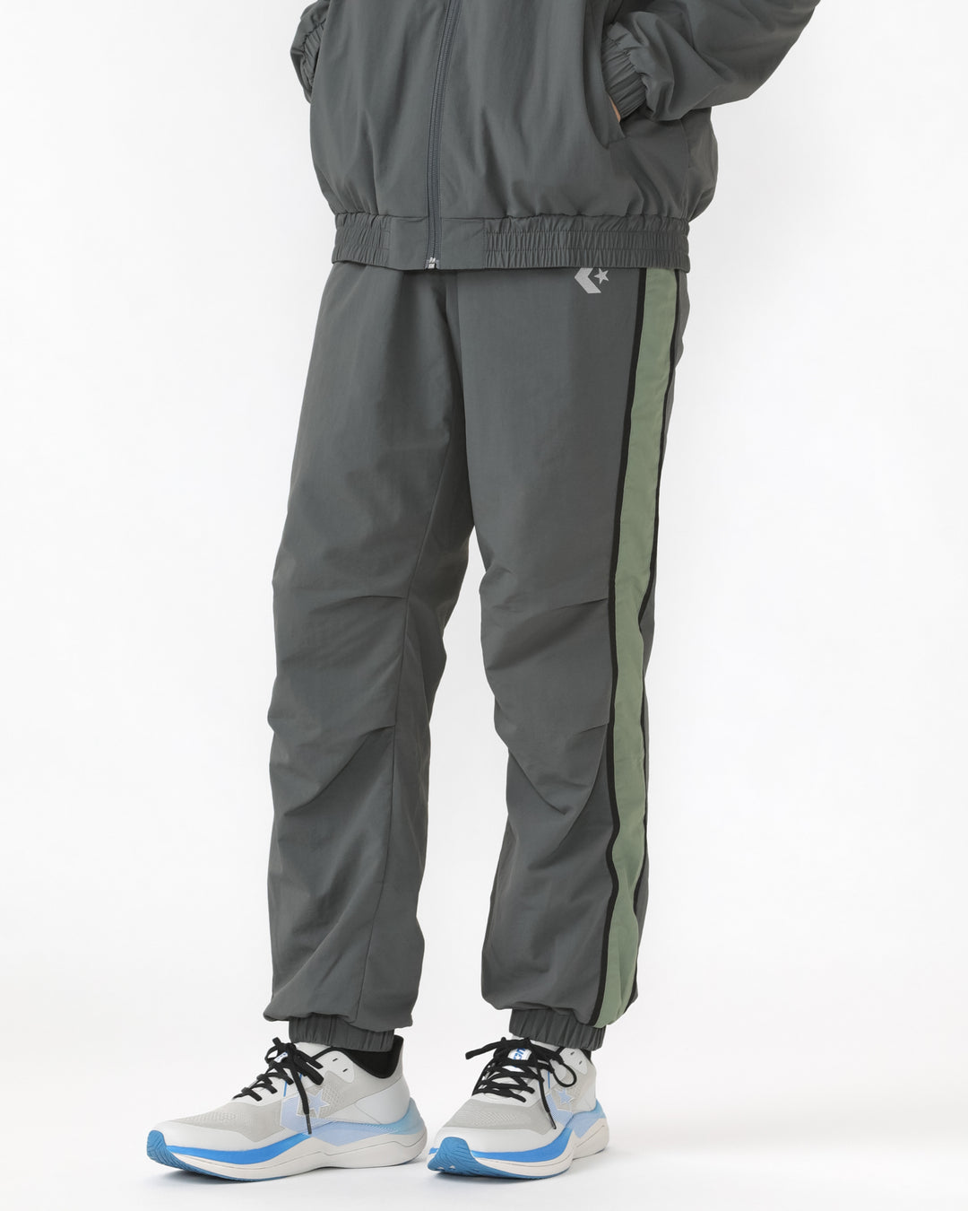 NYLON TRAINING PANTS MENS (グレー)– コンバース オンライン