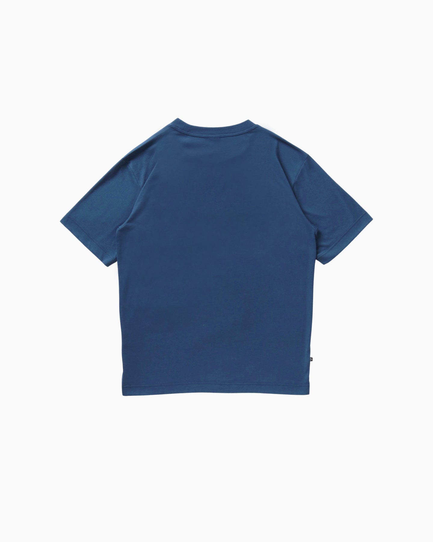 CHEVRON GRAPHIC TEE MENS (オーシャンネイビー)– コンバース オンライン ショップ | CONVERSE ...