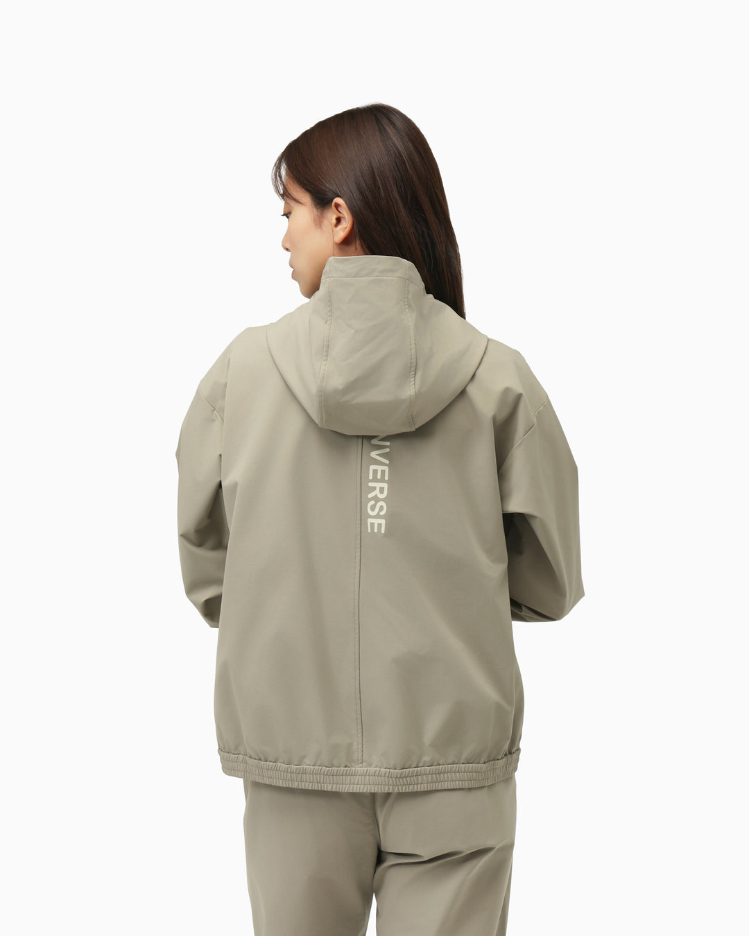 DOUBLE WEAVE BACK LOGO JACKET LADIES (グレージュ)– コンバース