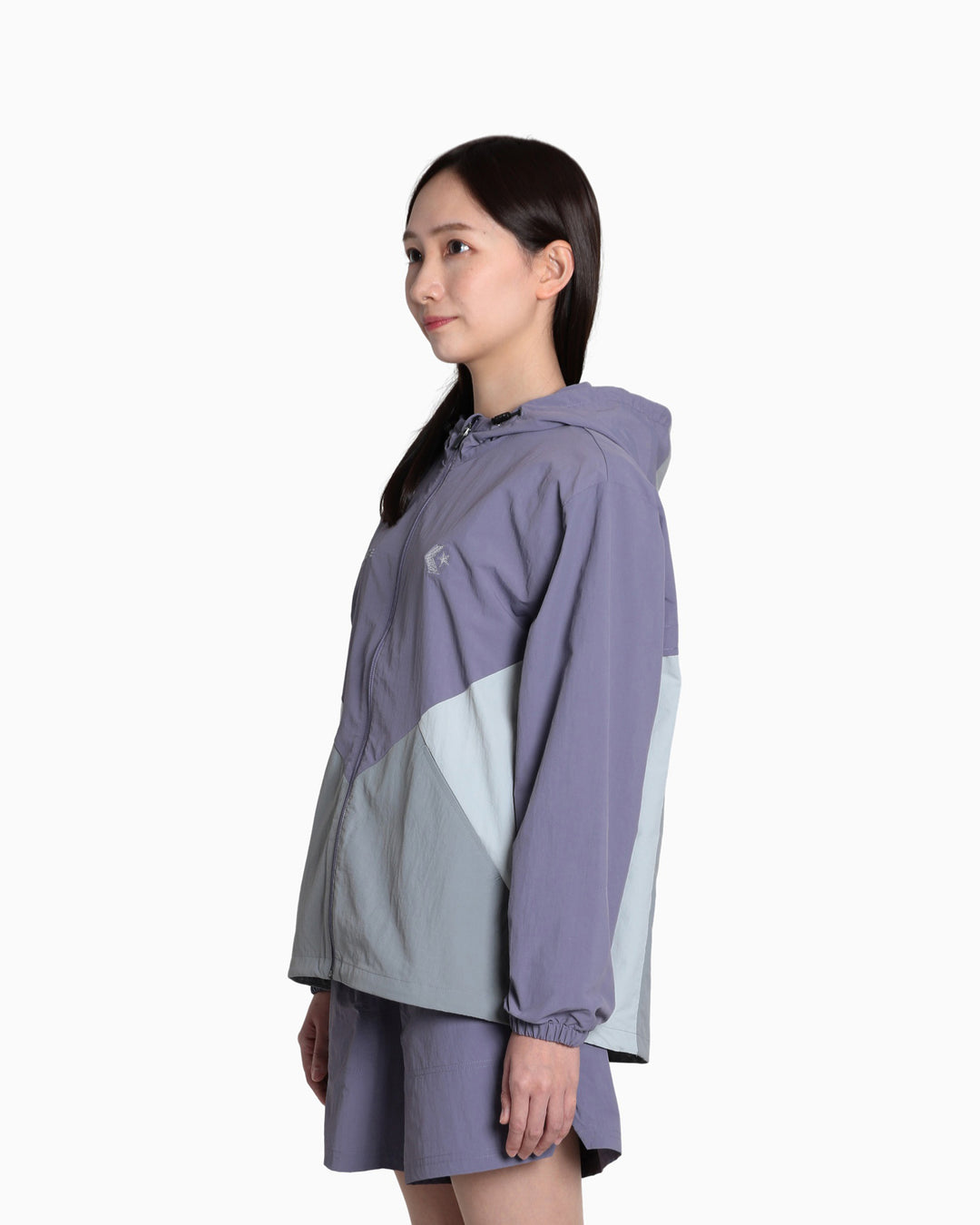 COLOR BLOCK WOVEN JKT W (パープルマルチ)– コンバース