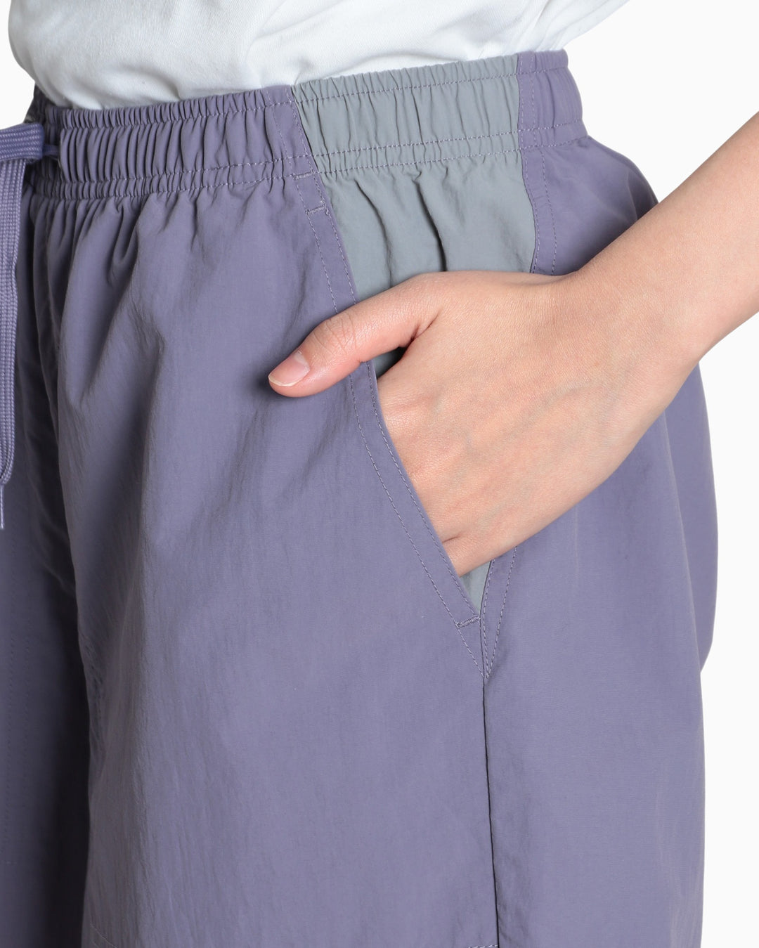 紫苺③ COLOR BLOCK WOVEN SHORTS (パープル)– コンバース オンライン