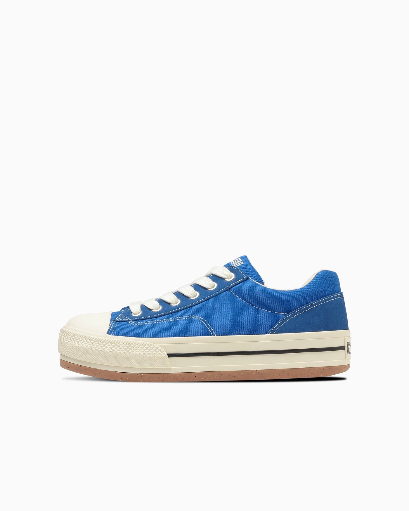 Blue thick-soled sneakers