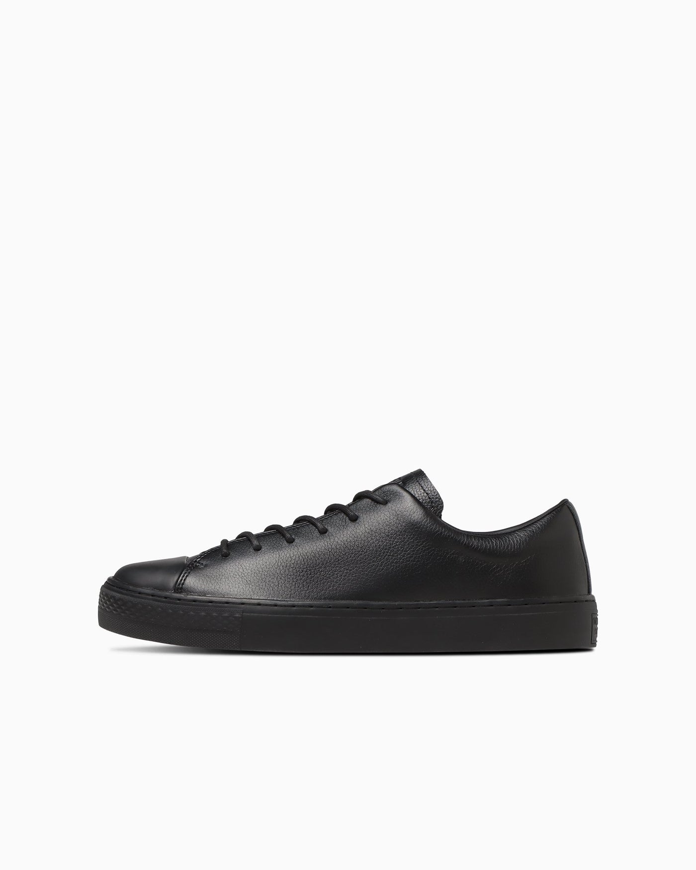 Black Leather Water Repellent Sneakers